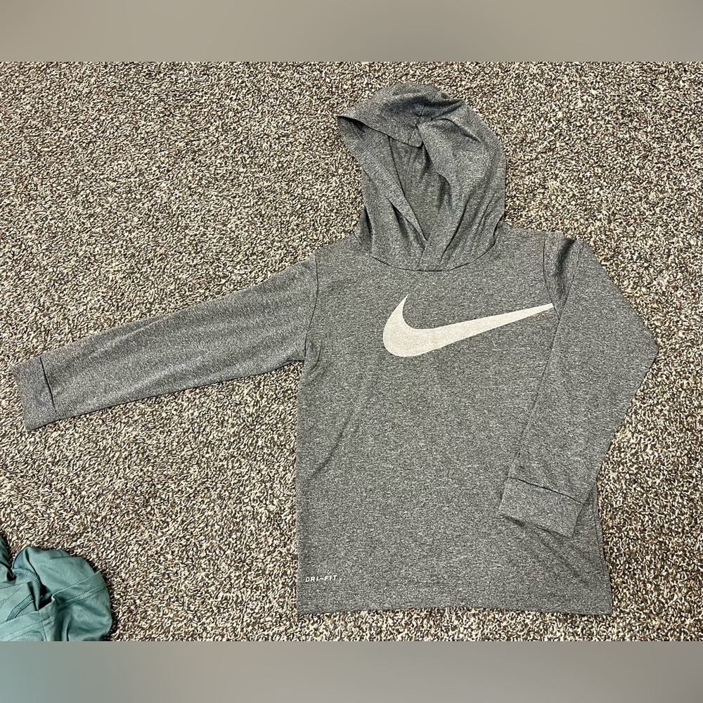Nike Boys Lot EUC Size 7 Under Armour (3) - Picture 3 of 4